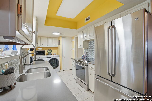 Image 13 of 37 For 7123 Thrush View  35