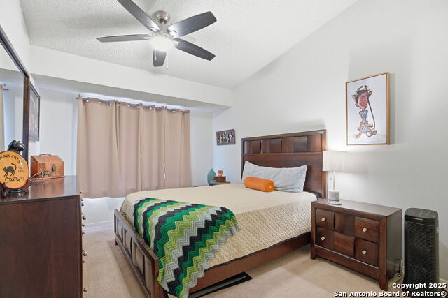 Image 18 of 37 For 7123 Thrush View  35