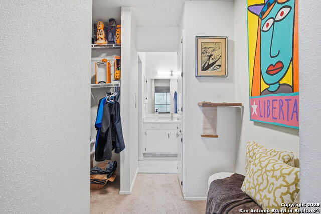 Image 27 of 37 For 7123 Thrush View  35