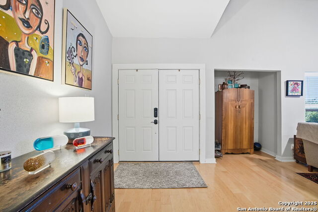 Image 4 of 37 For 7123 Thrush View  35