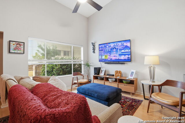 Image 7 of 37 For 7123 Thrush View  35