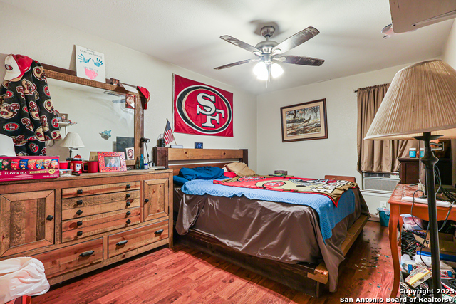 Image 10 of 20 For 4918 Dare Ln