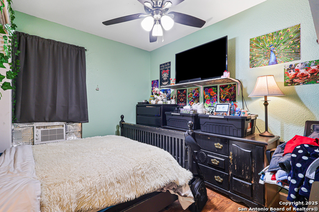 Image 12 of 20 For 4918 Dare Ln