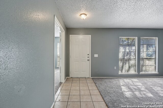 Listing photo id 9 for 8203 Phoenix