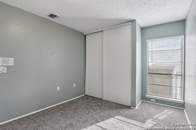 Listing photo id 24 for 8203 Phoenix