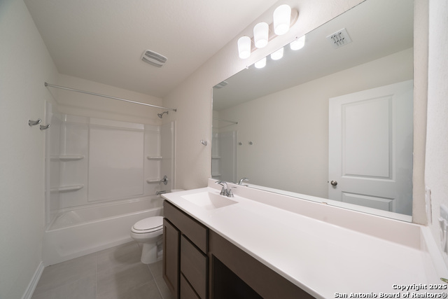 Image 18 of 23 For 14839 Vance Jackson N 1502