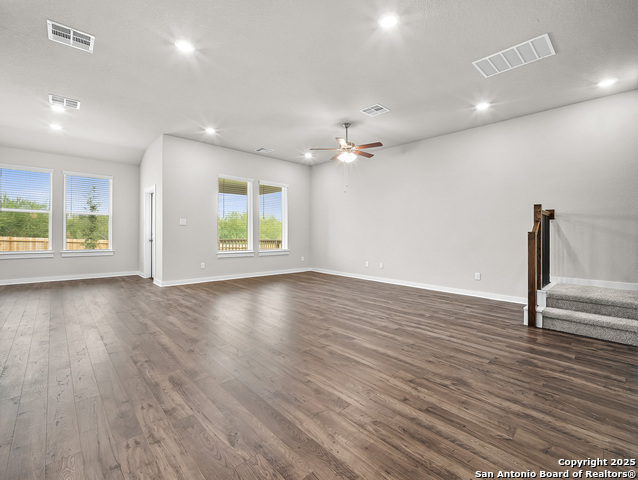 Image 3 of 11 For 7035 Comanche Cave