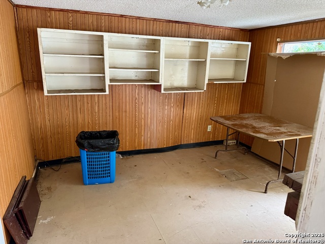 Image 12 of 27 For 215 Academy W