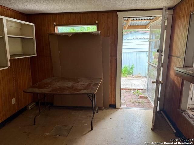 Image 13 of 27 For 215 Academy W