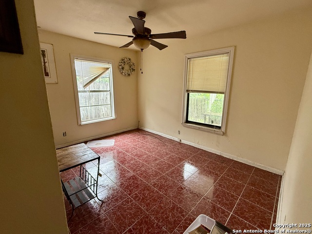 Image 20 of 27 For 215 Academy W