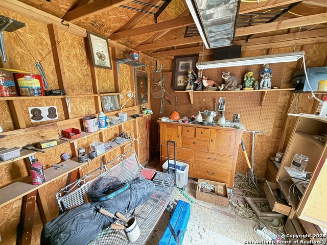 Image 25 of 27 For 215 Academy W