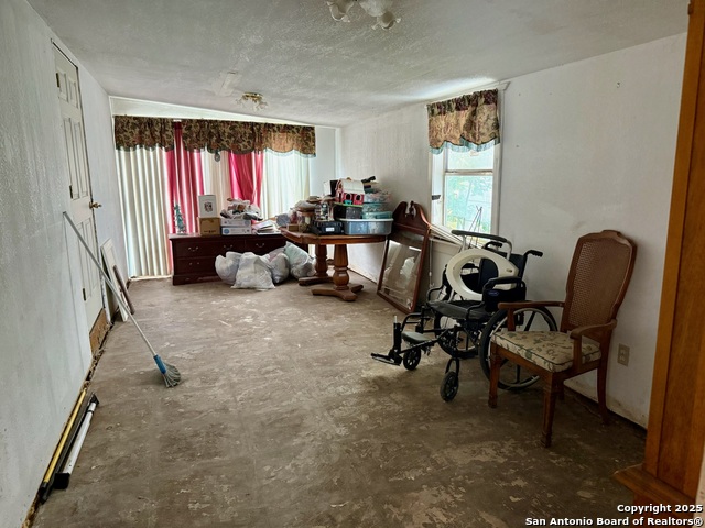 Image 8 of 27 For 215 Academy W