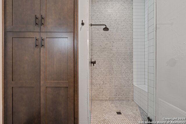 Image 30 of 42 For 7107 Bella Bluff