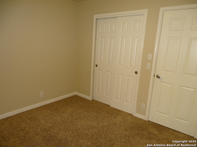 Listing photo id 21 for 3317 Orth  