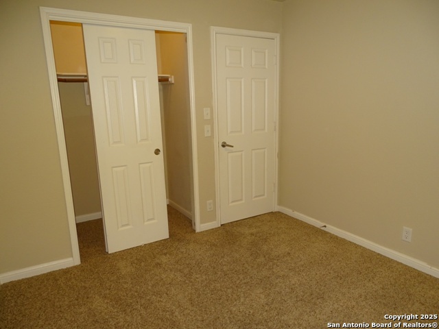 Listing photo id 22 for 3317 Orth  