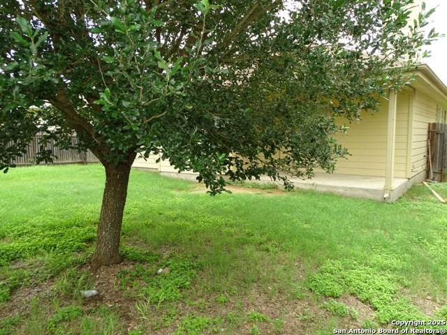 Listing photo id 26 for 3317 Orth  