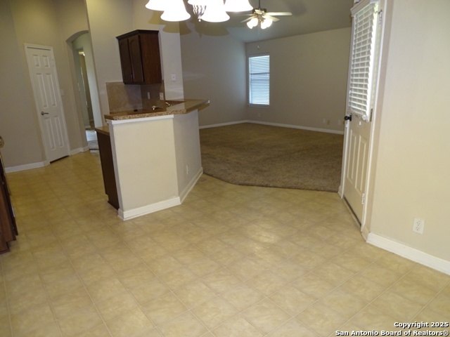 Listing photo id 6 for 3317 Orth  