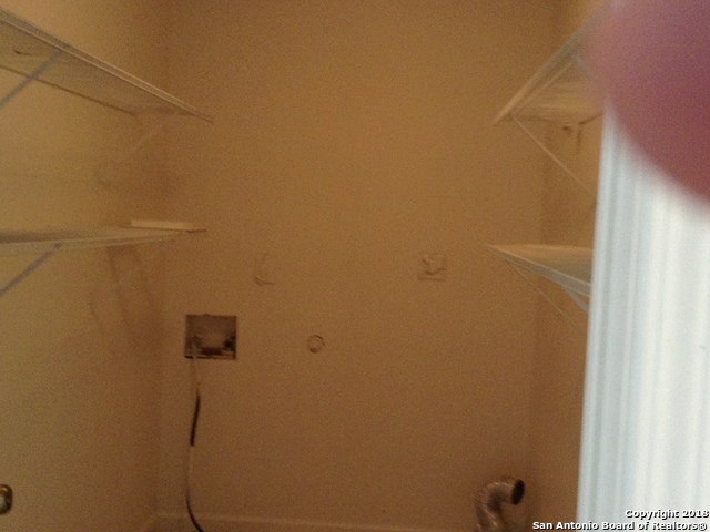 Image 10 of 23 For 8926 Breezefield