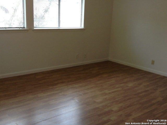 Image 13 of 23 For 8926 Breezefield