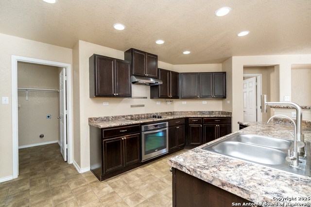 Image 16 of 44 For 133 Hinge Chase