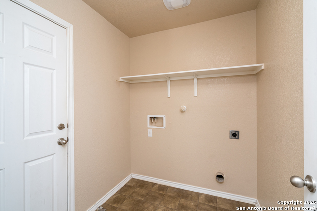 Image 17 of 44 For 133 Hinge Chase