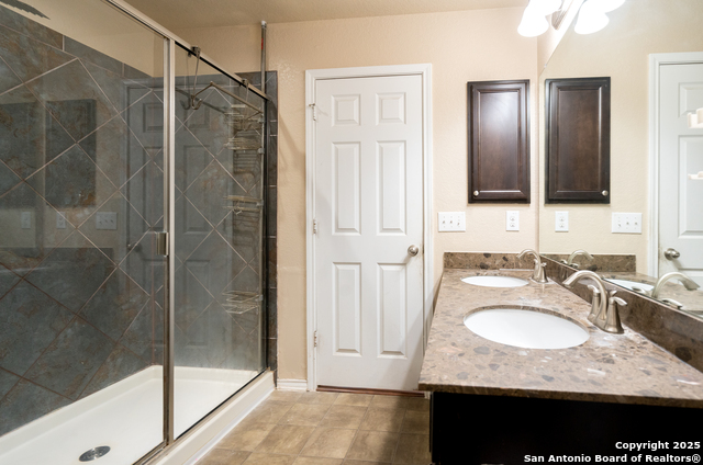 Image 22 of 44 For 133 Hinge Chase