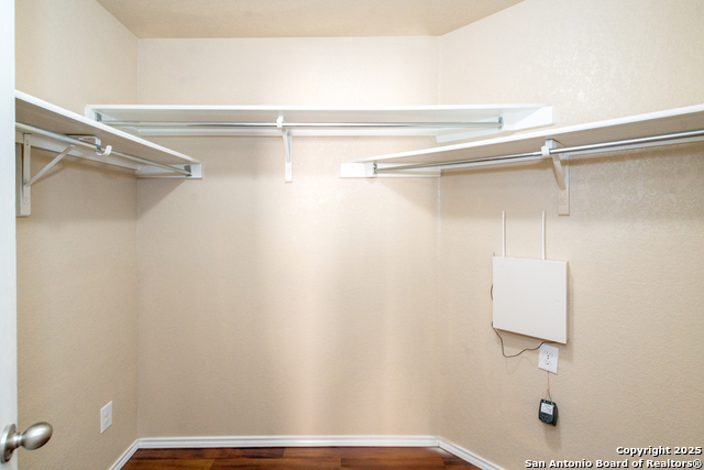 Image 24 of 44 For 133 Hinge Chase