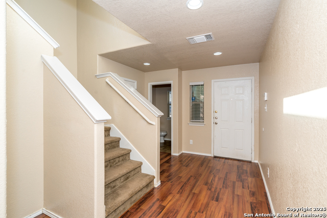 Image 8 of 44 For 133 Hinge Chase