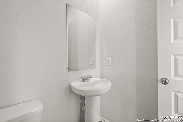 Image 10 of 24 For 4951 Blue Ranch