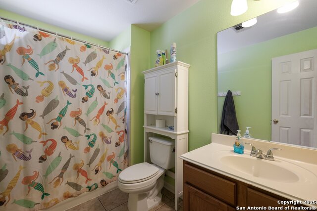 Listing photo id 13 for 9622 Fallen Willow