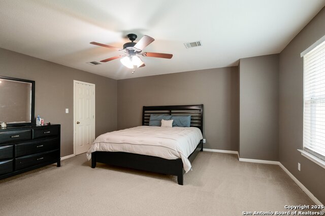 Listing photo id 19 for 9622 Fallen Willow