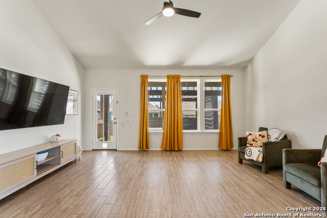 Listing photo id 15 for 27333 Pollock Pl