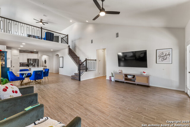 Listing photo id 16 for 27333 Pollock Pl