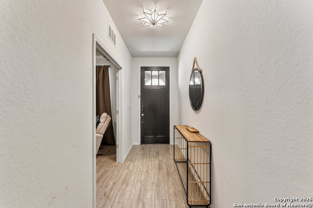 Listing photo id 6 for 27333 Pollock Pl