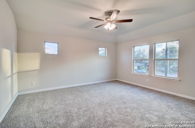 Listing photo id 21 for 836 Little Pebble