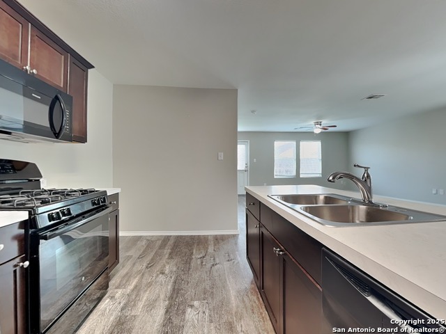 Image 4 of 16 For 424 Mallow