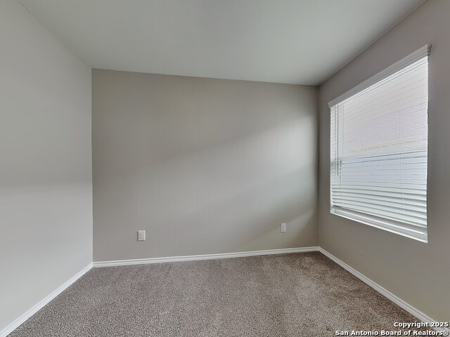 Image 8 of 16 For 424 Mallow