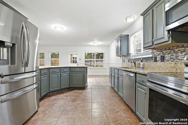 Image 11 of 33 For 7442 Tall Cedar