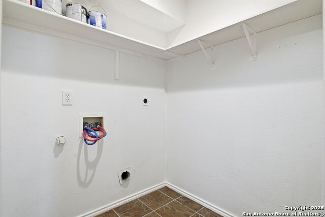 Image 28 of 33 For 7442 Tall Cedar