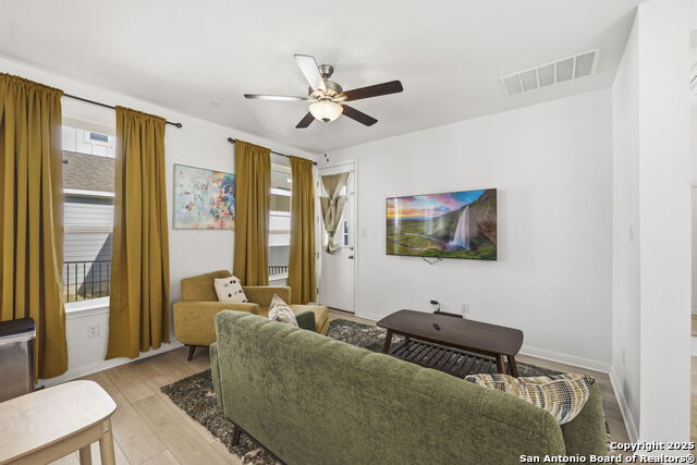 Image 4 of 15 For 2167 Hofstaat  # 66