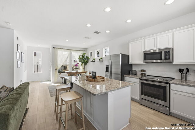 Image 9 of 15 For 2167 Hofstaat  # 66