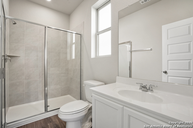 Listing photo id 11 for 5711 Agate Circle