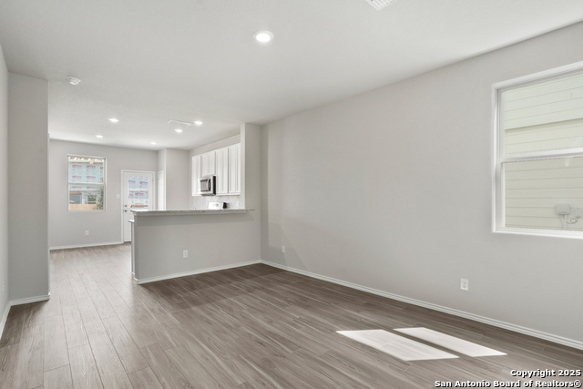 Listing photo id 2 for 5711 Agate Circle