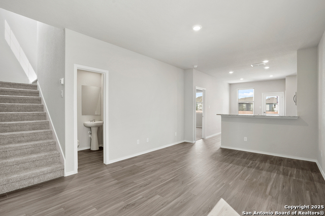 Listing photo id 3 for 5711 Agate Circle