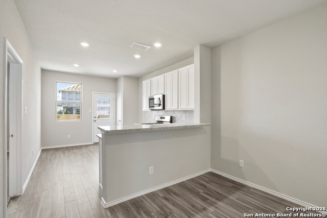 Listing photo id 6 for 5711 Agate Circle