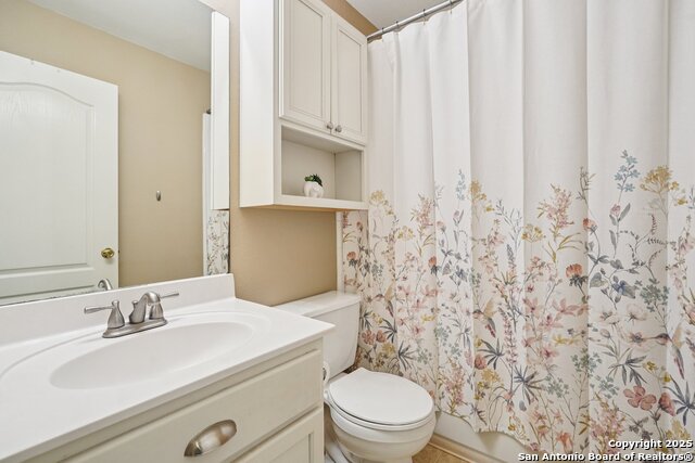 Image 33 of 42 For 614 Granite Cliff