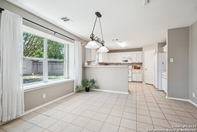 Image 9 of 42 For 614 Granite Cliff