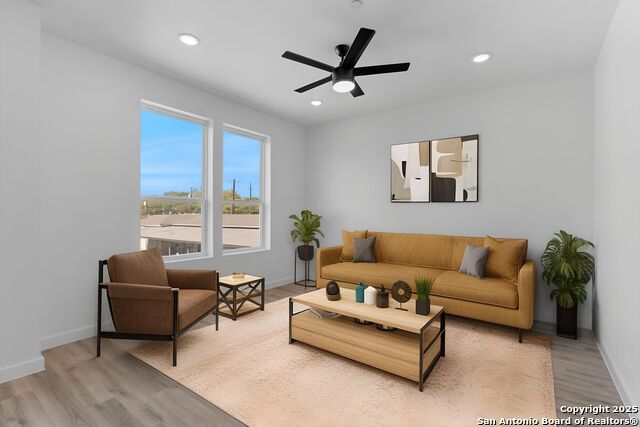 Image 24 of 34 For 106 Bank St  102