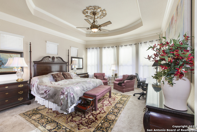 Listing photo id 27 for 10 Denbury Gln