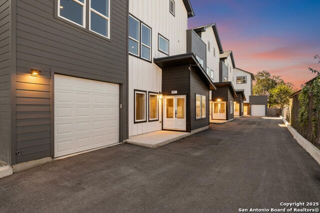 Details for 106 Bank St 101, San Antonio, TX 78204